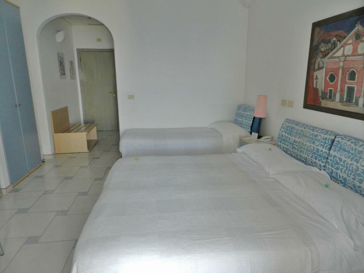 Hotel Holiday Hotel
