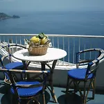 Hotel Holiday 