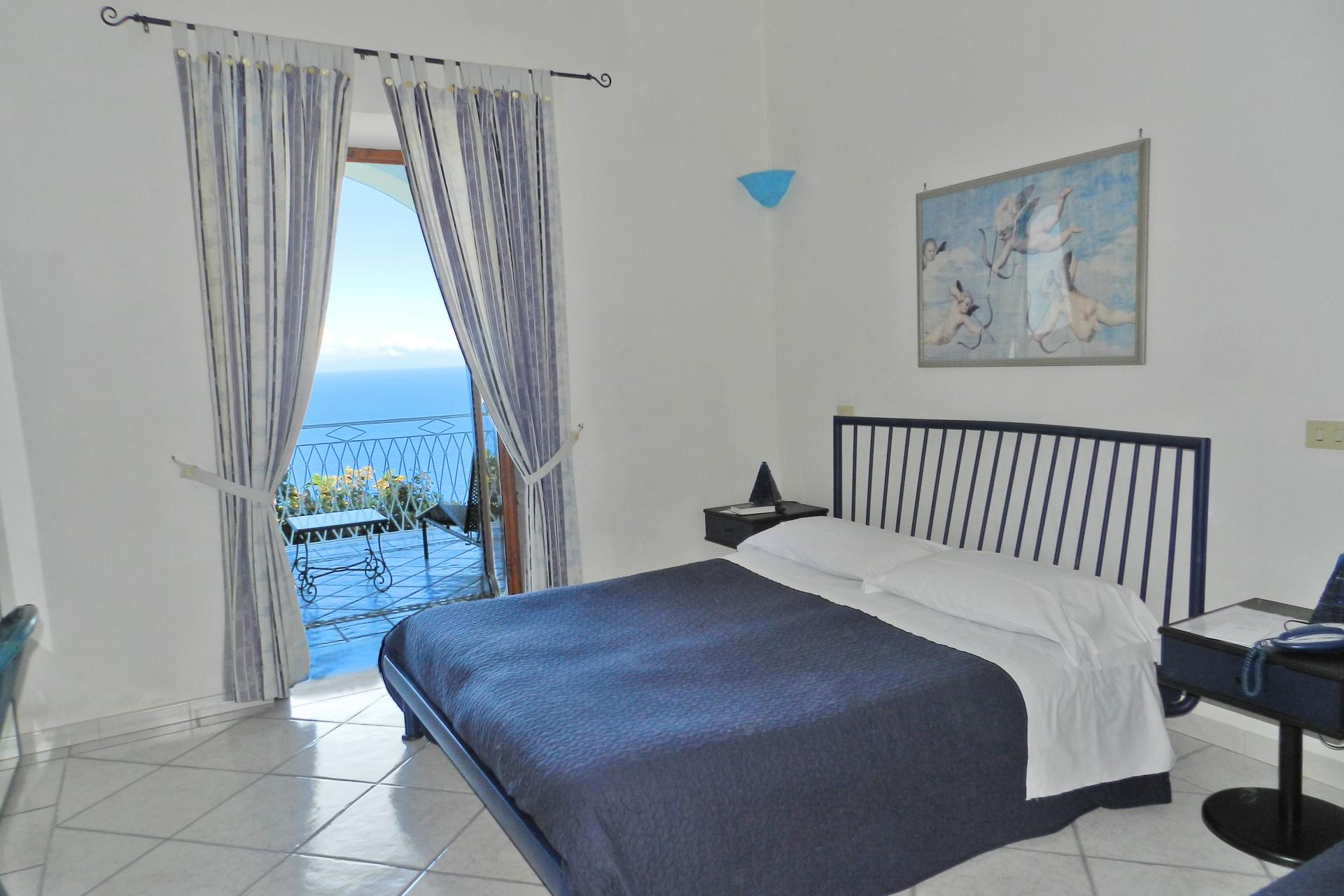 Hotel Hotel Holiday