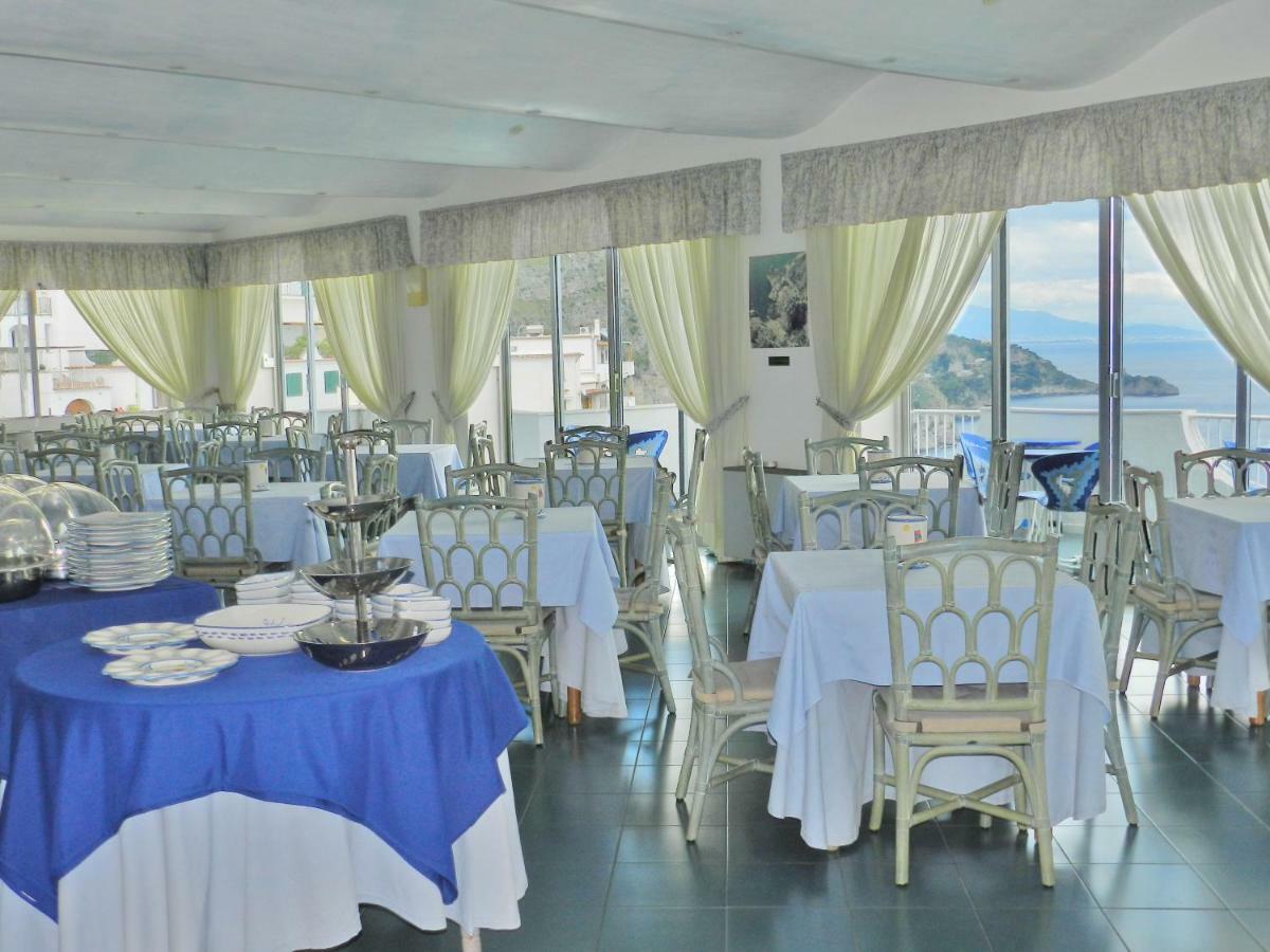 Hotel Hotel Holiday Praiano